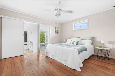 Photo of property in 18 Chorley Avenue, Massey, Auckland, 0614