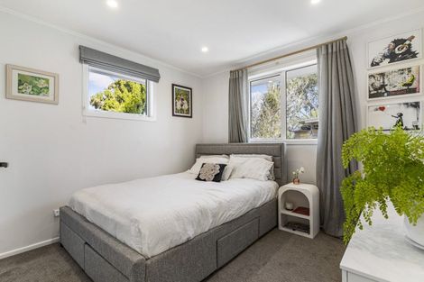 Photo of property in 58 Cobham Crescent, Kelston, Auckland, 0602