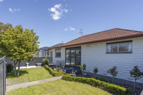 Photo of property in 27a Bank Street, Amberley, 7410