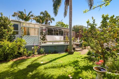 Photo of property in 2 Tatahi Street, Te Puru, Thames, 3575