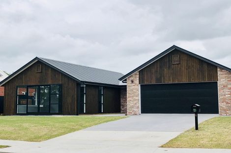 Photo of property in 6 Taylor Street, Cambridge, 3434