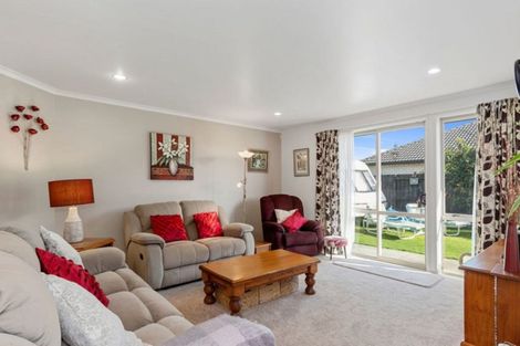 Photo of property in 48 Doncaster Drive, Papamoa Beach, Papamoa, 3118