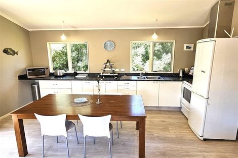 Photo of property in 618 Matarangi Drive, Matarangi, Whitianga, 3592