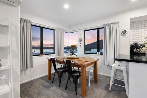 Photo of property in 17 Downing Place, Welcome Bay, Tauranga, 3112