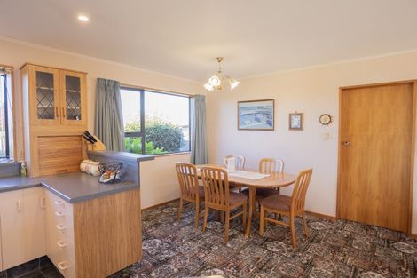 Photo of property in 9 Daley Place, Winton, 9720