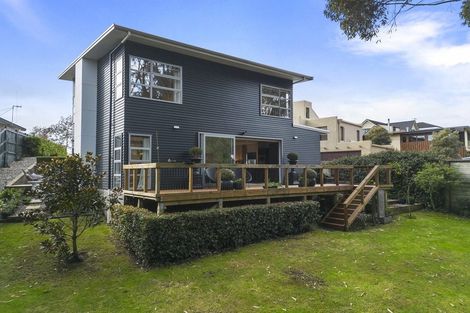 Photo of property in 42 Ruapehu Drive, Fitzherbert, Palmerston North, 4410