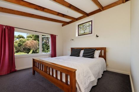 Photo of property in 193 Piha Road, Piha, New Lynn, 0772