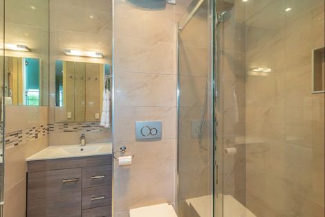 Photo of property in 15 Tarahunga Road, Levin, 5571