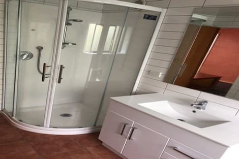 Photo of property in 29 Truby King Street, Merrilands, New Plymouth, 4312