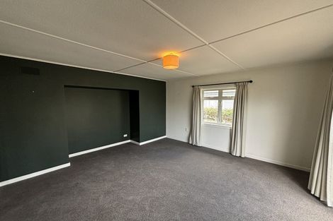 Photo of property in 20 Karaka Street, Merrilands, New Plymouth, 4312