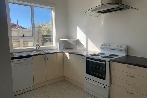 Photo of property in 22 Winters Road, Redwood, Christchurch, 8051