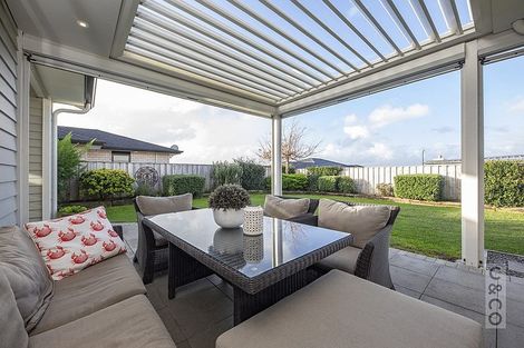 Photo of property in 15 Turpin Road, Riverhead, 0820