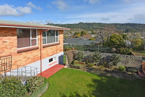 Photo of property in 31 Dowling Grove, Silverstream, Upper Hutt, 5019