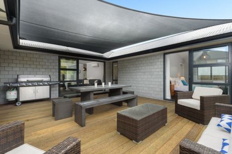 Photo of property in 291 Lakes Boulevard, Pyes Pa, Tauranga, 3112