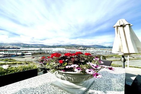 Photo of property in 1 Simeon Quay, Lyttelton, 8082