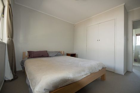 Photo of property in 8/19 Bayside Avenue, Te Atatu Peninsula, Auckland, 0610