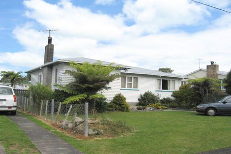 Photo of property in 12 Orchard Rise, Rosehill, Papakura, 2113