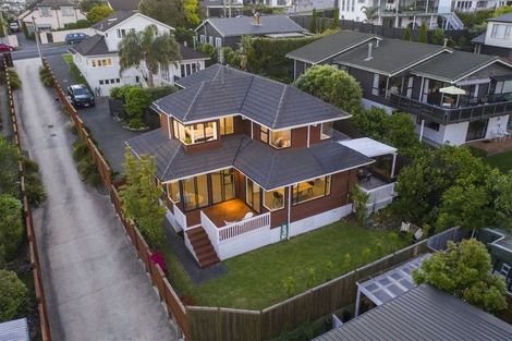 Photo of property in 2/77 East Coast Road, Castor Bay, Auckland, 0620