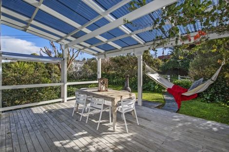 Photo of property in 22 Oxford Street, Whakapirau, Maungaturoto, 0583