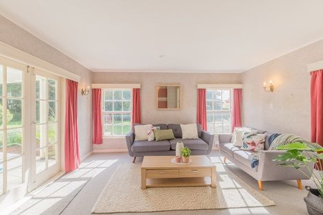 Photo of property in 27 Renown Road, Raumati South, Paraparaumu, 5032