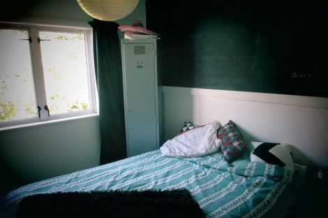 Photo of property in 3 Clarkes Crescent, Paekakariki, 5034