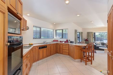 Photo of property in 104 Viewmont Drive, Harbour View, Lower Hutt, 5010