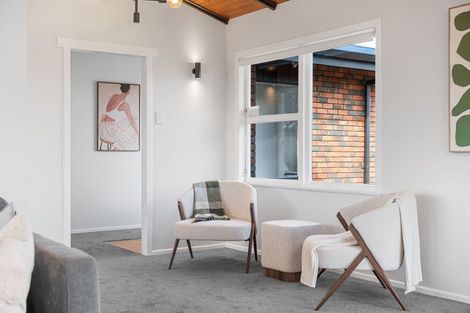 Photo of property in 152 Sandwich Road, St Andrews, Hamilton, 3200