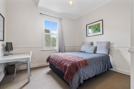 Photo of property in 2 Ewen Alison Avenue, Devonport, Auckland, 0624