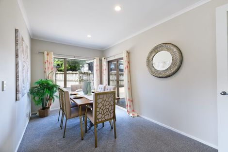 Photo of property in 10b Lincoln Road, Henderson, Auckland, 0610