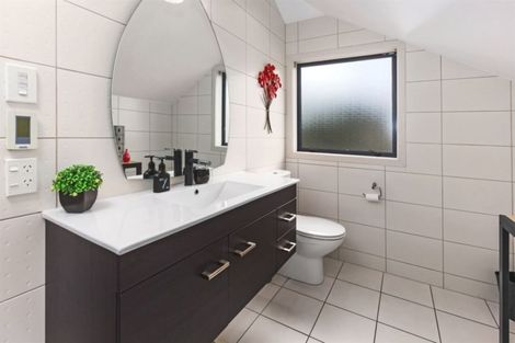 Photo of property in 13 Endeavour Drive, Whitby, Porirua, 5024