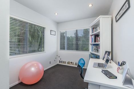 Photo of property in 6/12 Wernham Place, Northcote, Auckland, 0626