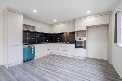 Photo of property in 10 Koroheke Road, Takanini, 2110