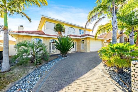 Photo of property in 20 Jane Eyre Drive, Somerville, Auckland, 2014