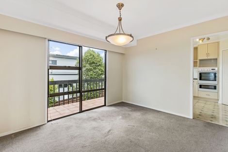 Photo of property in 1/43 Eastcliffe Road, Castor Bay, Auckland, 0620