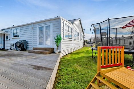 Photo of property in 19 Rosalind Street, Stratford, 4332