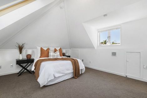 Photo of property in 1/35 Merani Street, Narrow Neck, Auckland, 0622