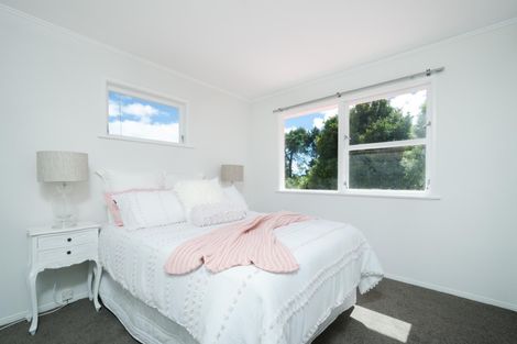 Photo of property in 1/29 Glendene Avenue, Glendene, Auckland, 0602