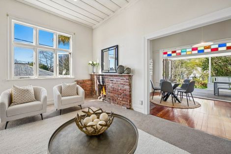 Photo of property in 5 Allenby Avenue, Devonport, Auckland, 0624