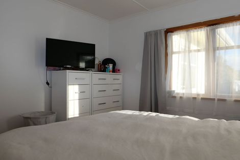 Photo of property in 9 Iti Street, Otaki, 5512