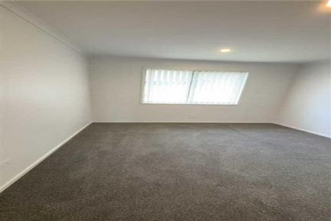 Photo of property in 12 Kahukaka Road, One Tree Point, 0118