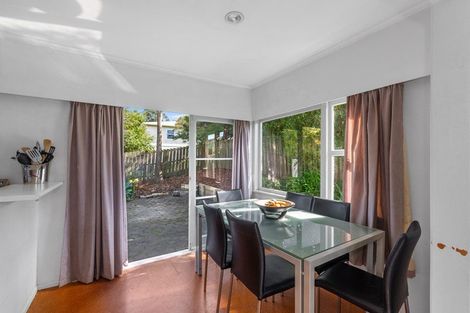 Photo of property in 1/5 Camelot Place, Glenfield, Auckland, 0629