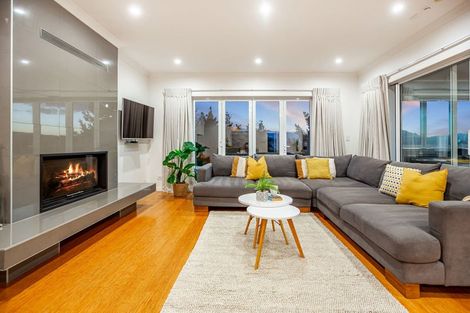 Photo of property in 32 Pacific View, Whitby, Porirua, 5024