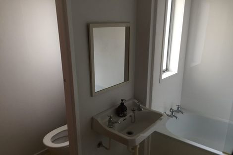 Photo of property in 4/84 Freyberg Street, Lyall Bay, Wellington, 6022