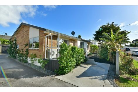 Photo of property in 1/926 Whangaparaoa Road, Manly, Whangaparaoa, 0930