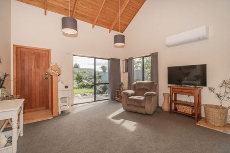 Photo of property in 1 Nicholas Avenue, Whitianga, 3510