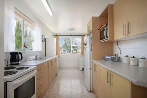 Photo of property in 11 Hope Farm Avenue, Pakuranga Heights, Auckland, 2010