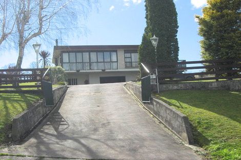 Photo of property in 66 Abbotsford Road, Waipawa, 4210