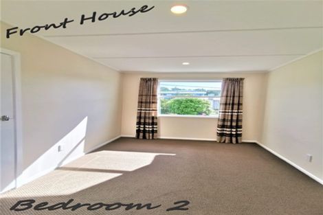 Photo of property in 99 Beazley Avenue, Paparangi, Wellington, 6037