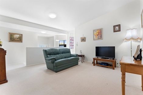 Photo of property in 50 Rosella Grove, Waimauku, 0812