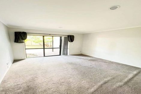 Photo of property in 4/124 Pakuranga Road, Pakuranga, Auckland, 2010